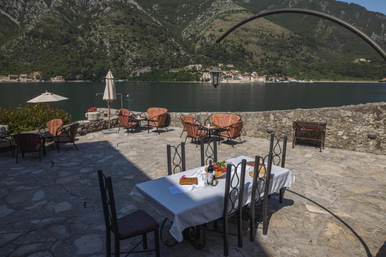 Villa Kamena Kotor Exteriör bild
